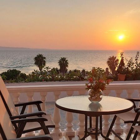 Apartment Tinka In Saranda Esterno foto