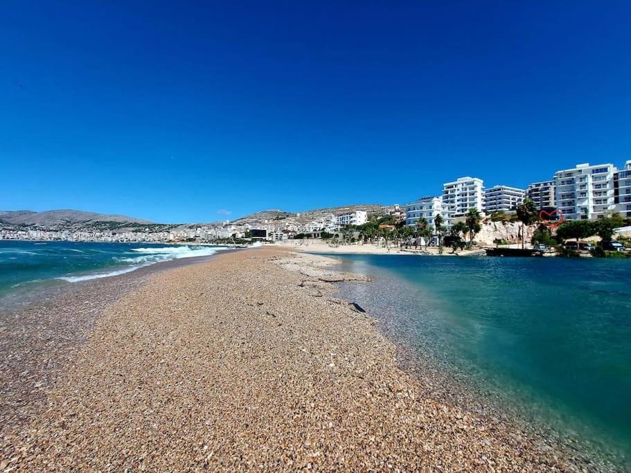 Apartment Tinka In Saranda Esterno foto