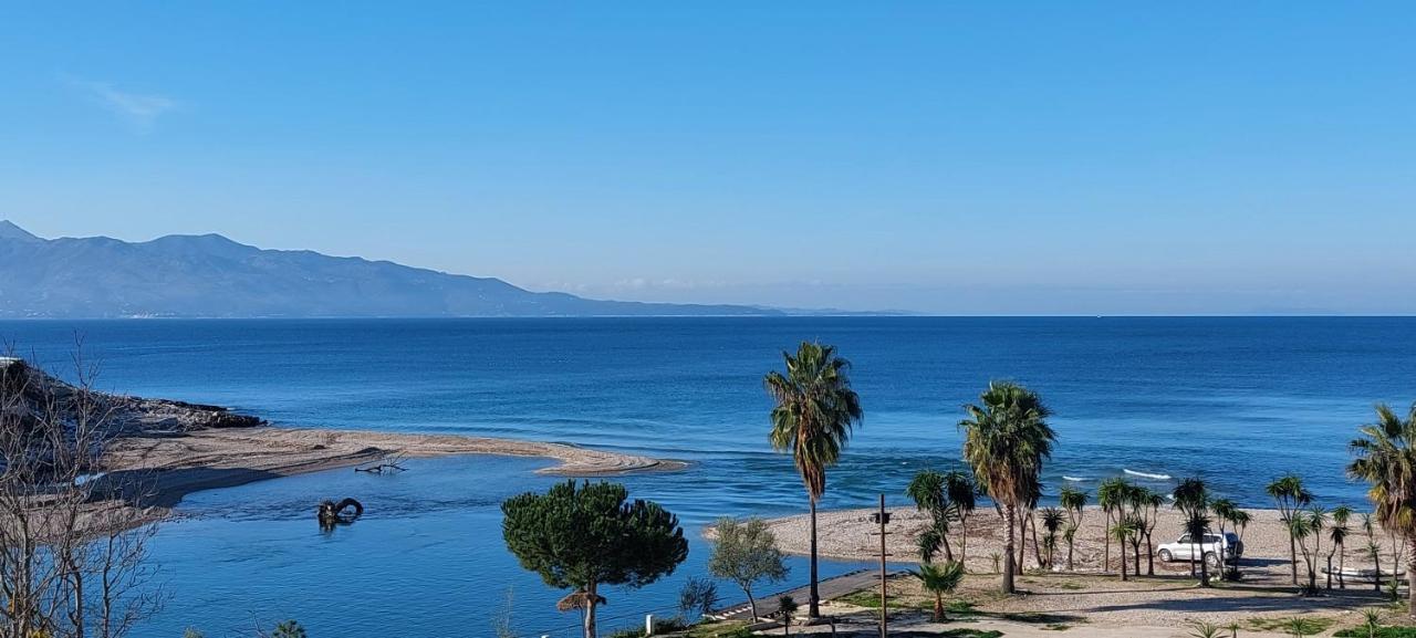 Apartment Tinka In Saranda Esterno foto