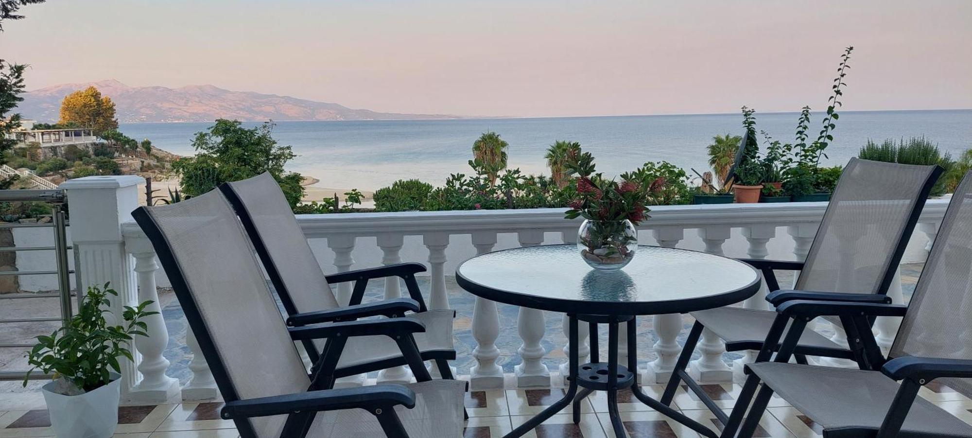 Apartment Tinka In Saranda Esterno foto