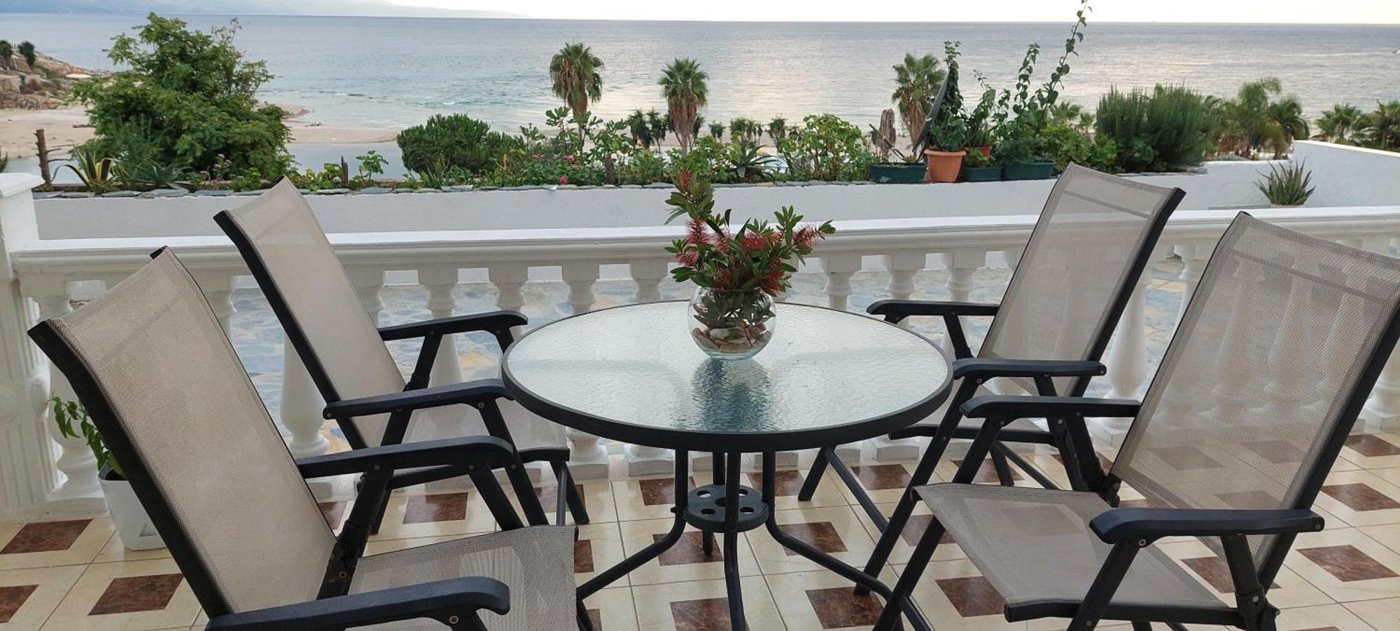 Apartment Tinka In Saranda Esterno foto